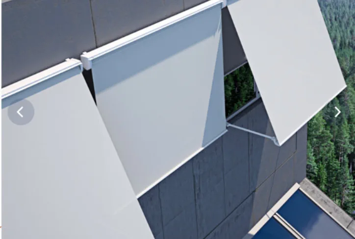 Toldo estor con cofre para balcones